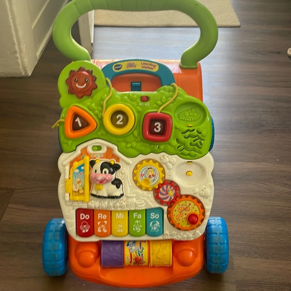 VTech Sit- to Stand learning Walker Game Babies and Toddlers
